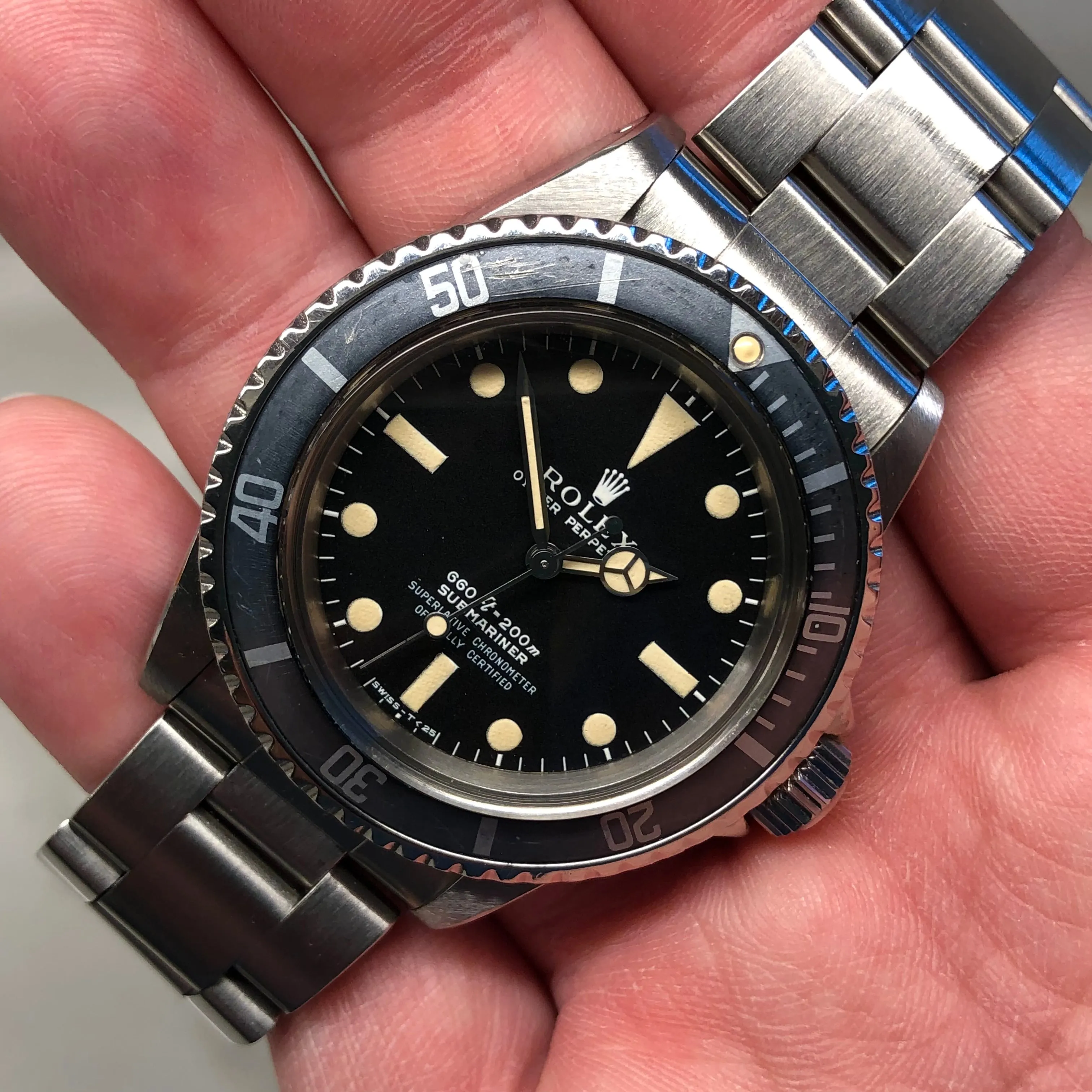 1971 Rolex Submariner 5512 Stainless Steel Oyster Automatic Serif Font Wristwatch
