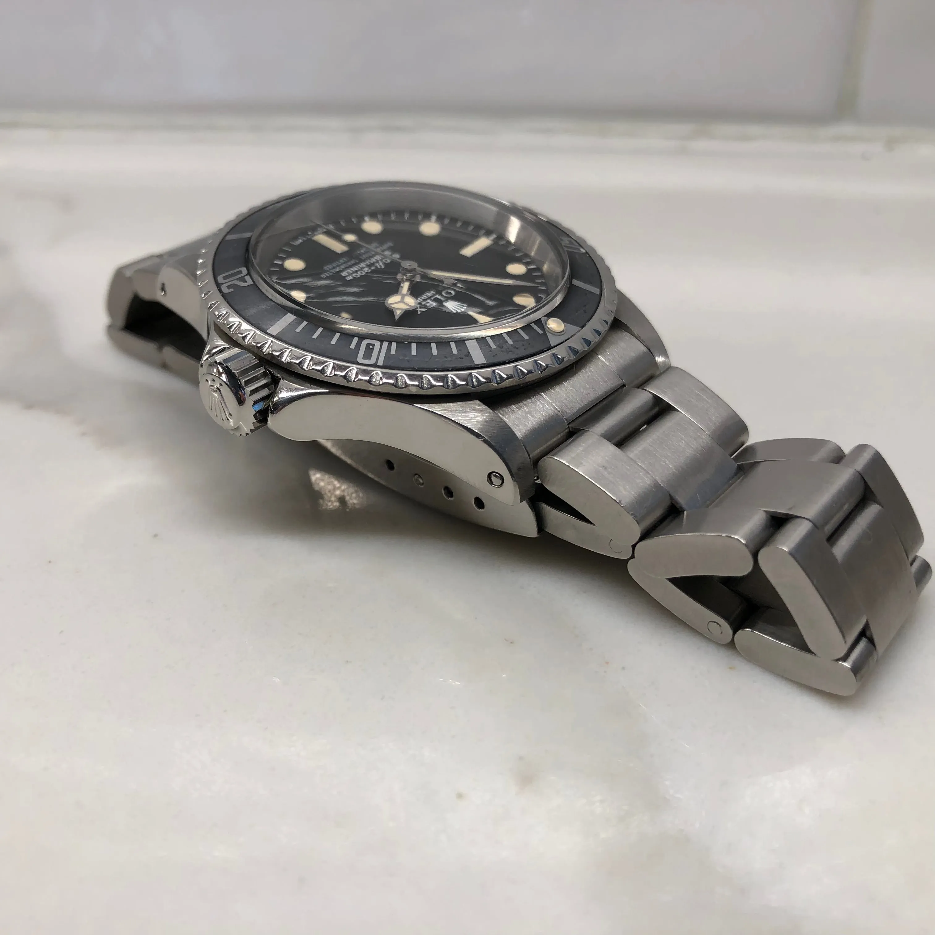 1971 Rolex Submariner 5512 Stainless Steel Oyster Automatic Serif Font Wristwatch