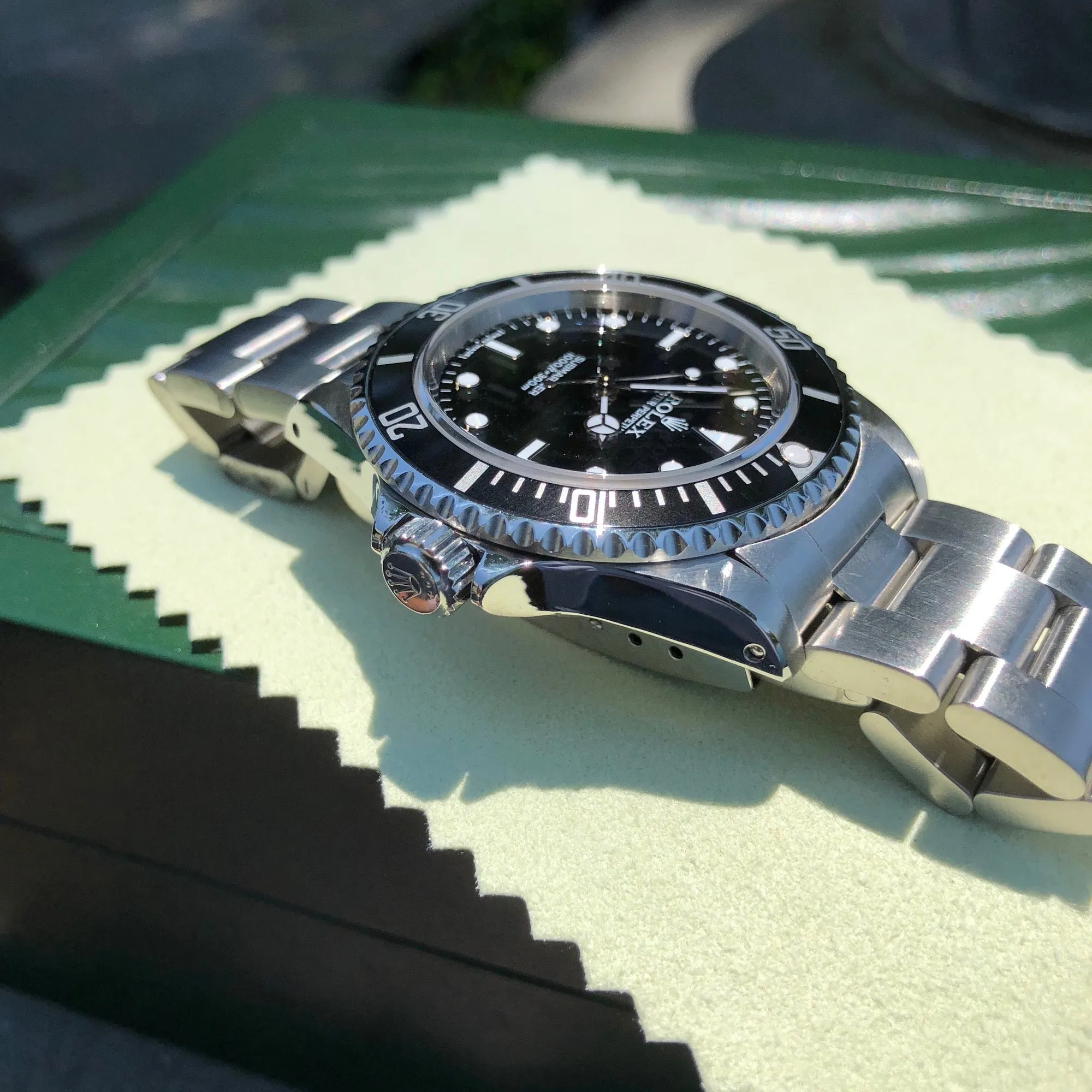 2007 Rolex Submariner 14060 No Date Stainless Steel Wristwatch Box & Papers