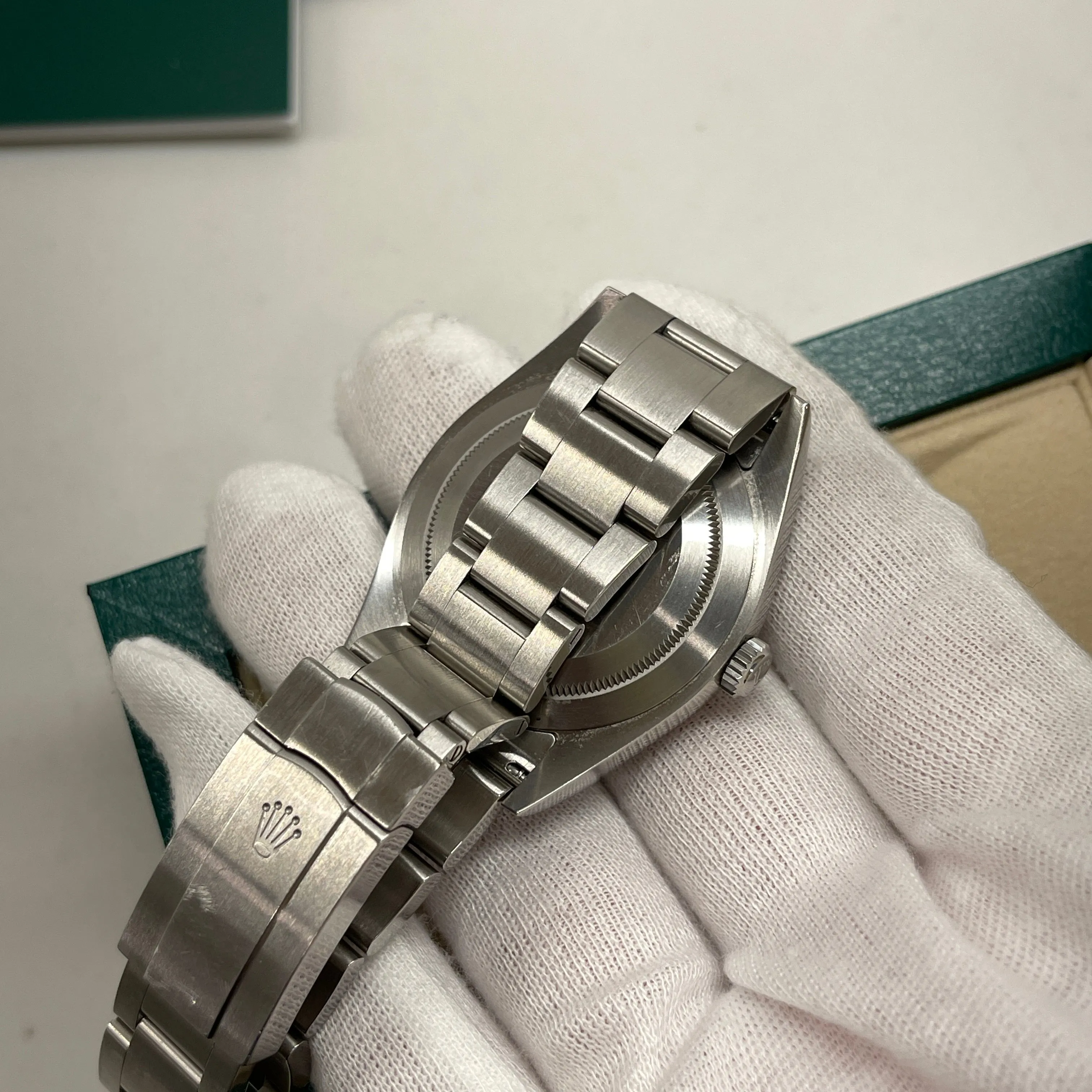 2019 Rolex Oyster Perpetual 114300 White 39mm Stainless Steel Wristwatch Box Papers
