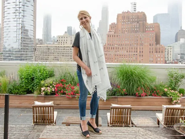 Catrinka Love Scarf
