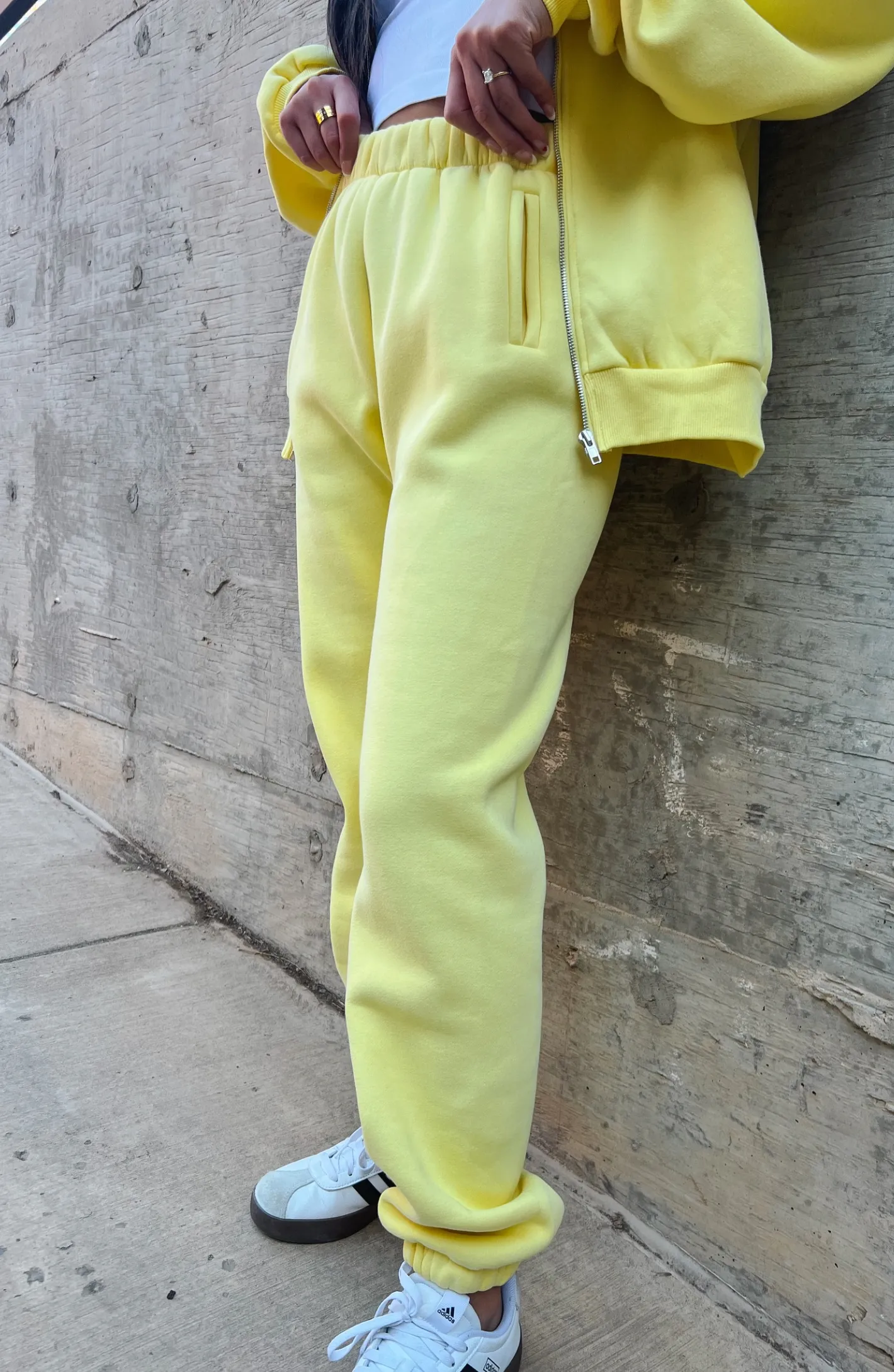 GOLDEN GLOW JOGGERS