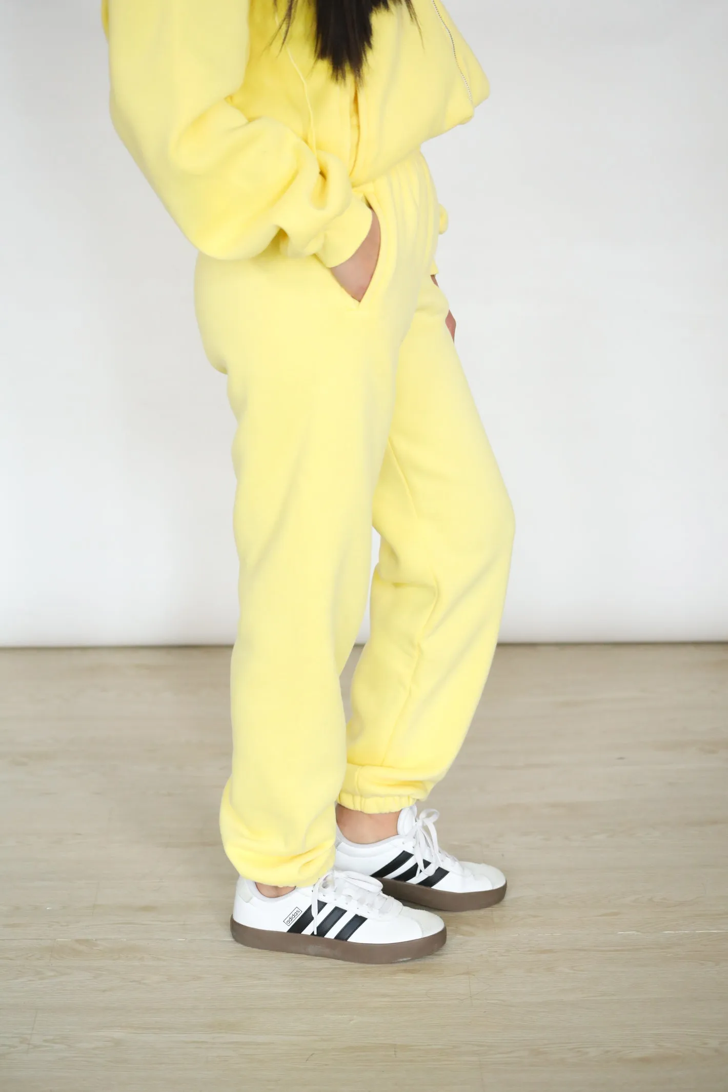 GOLDEN GLOW JOGGERS