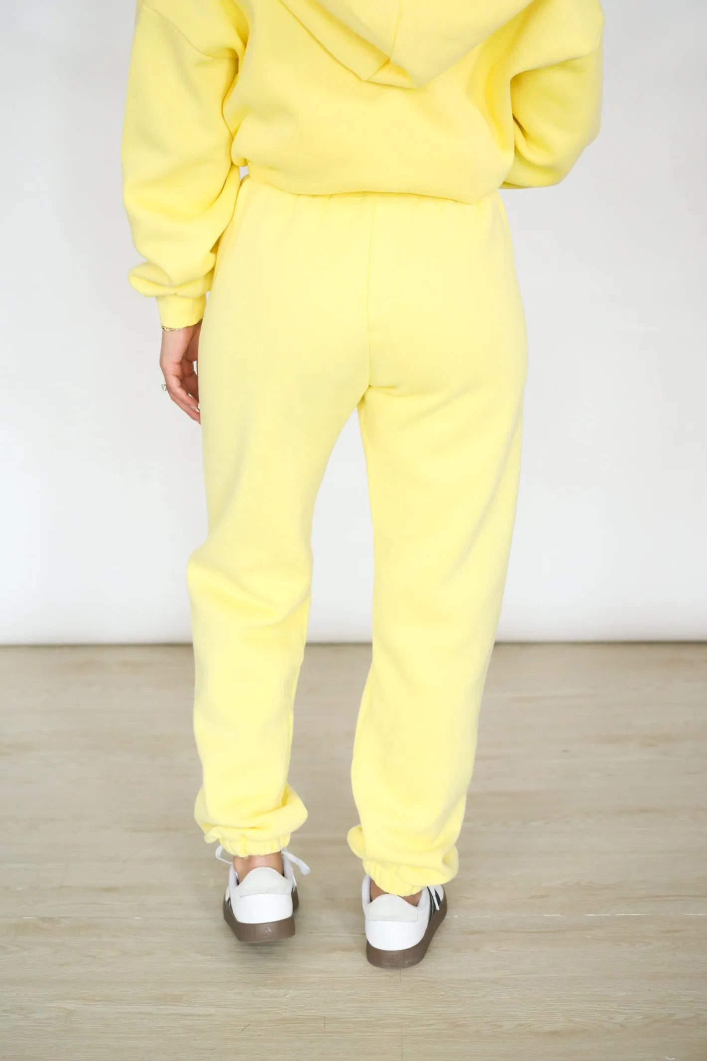 GOLDEN GLOW JOGGERS