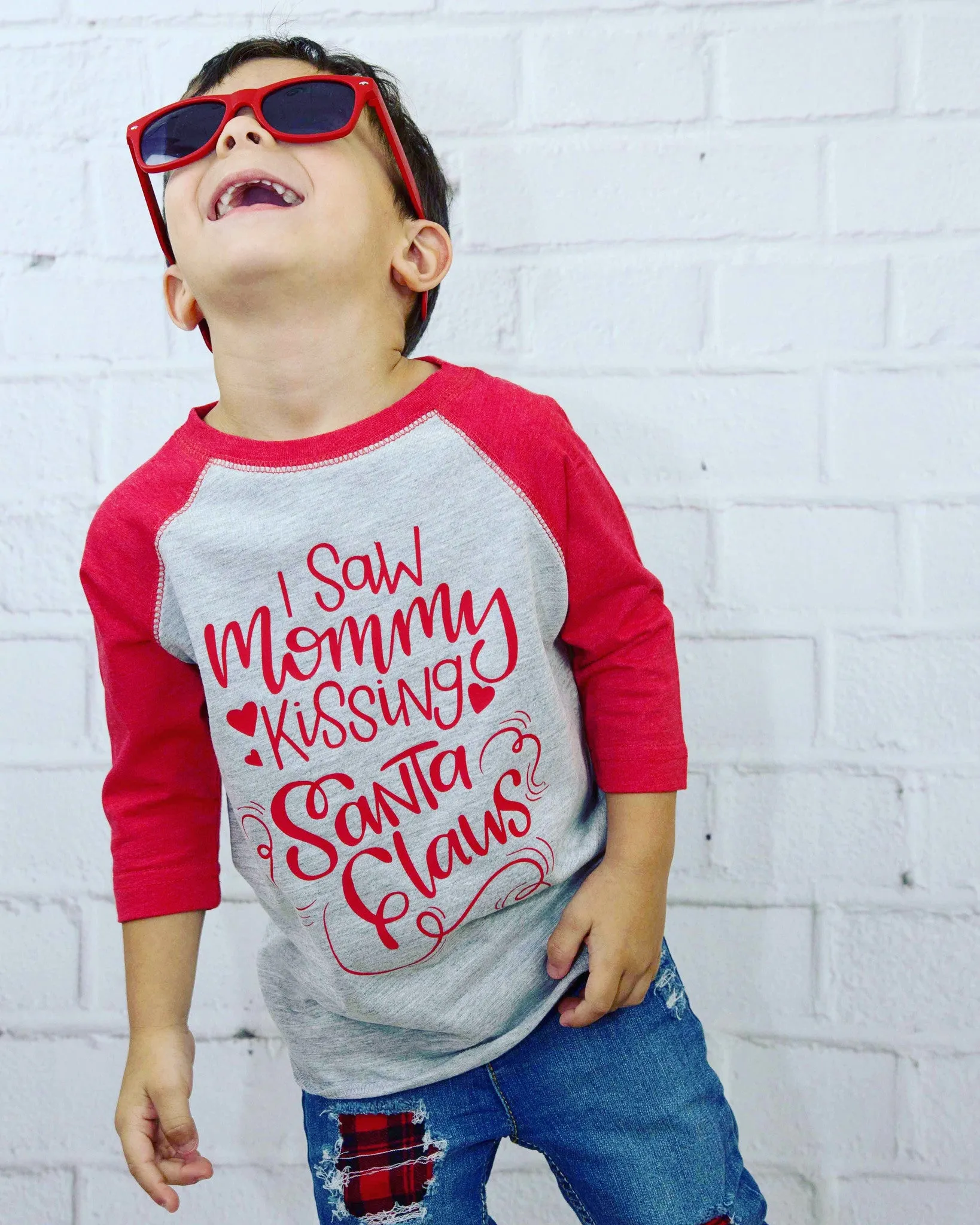 I Saw Mommy Kissing Santa Claus Christmas Raglan
