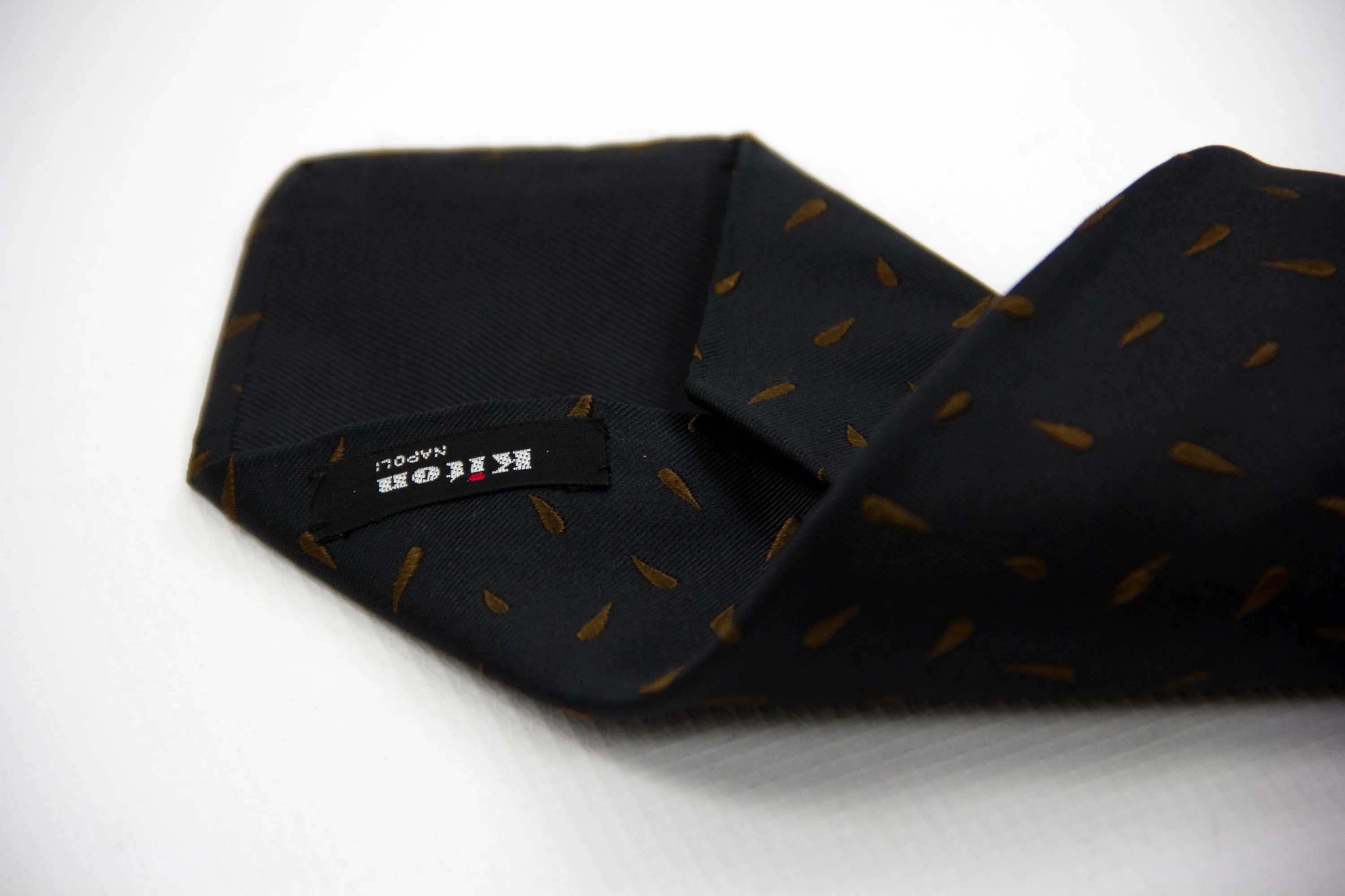 Kiton Napoli Black Brown Woven Silk Paisley Embroidered Tie