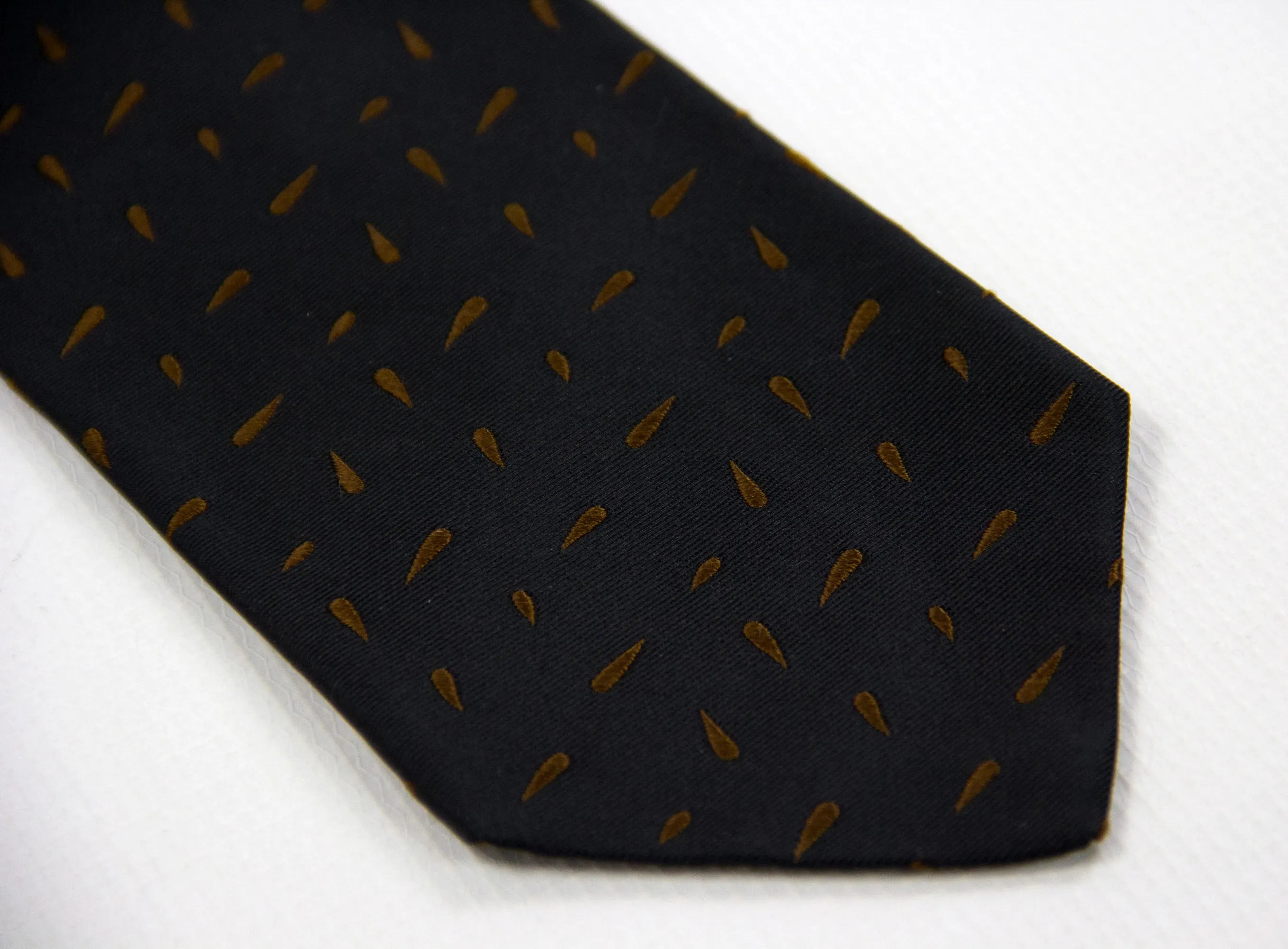 Kiton Napoli Black Brown Woven Silk Paisley Embroidered Tie