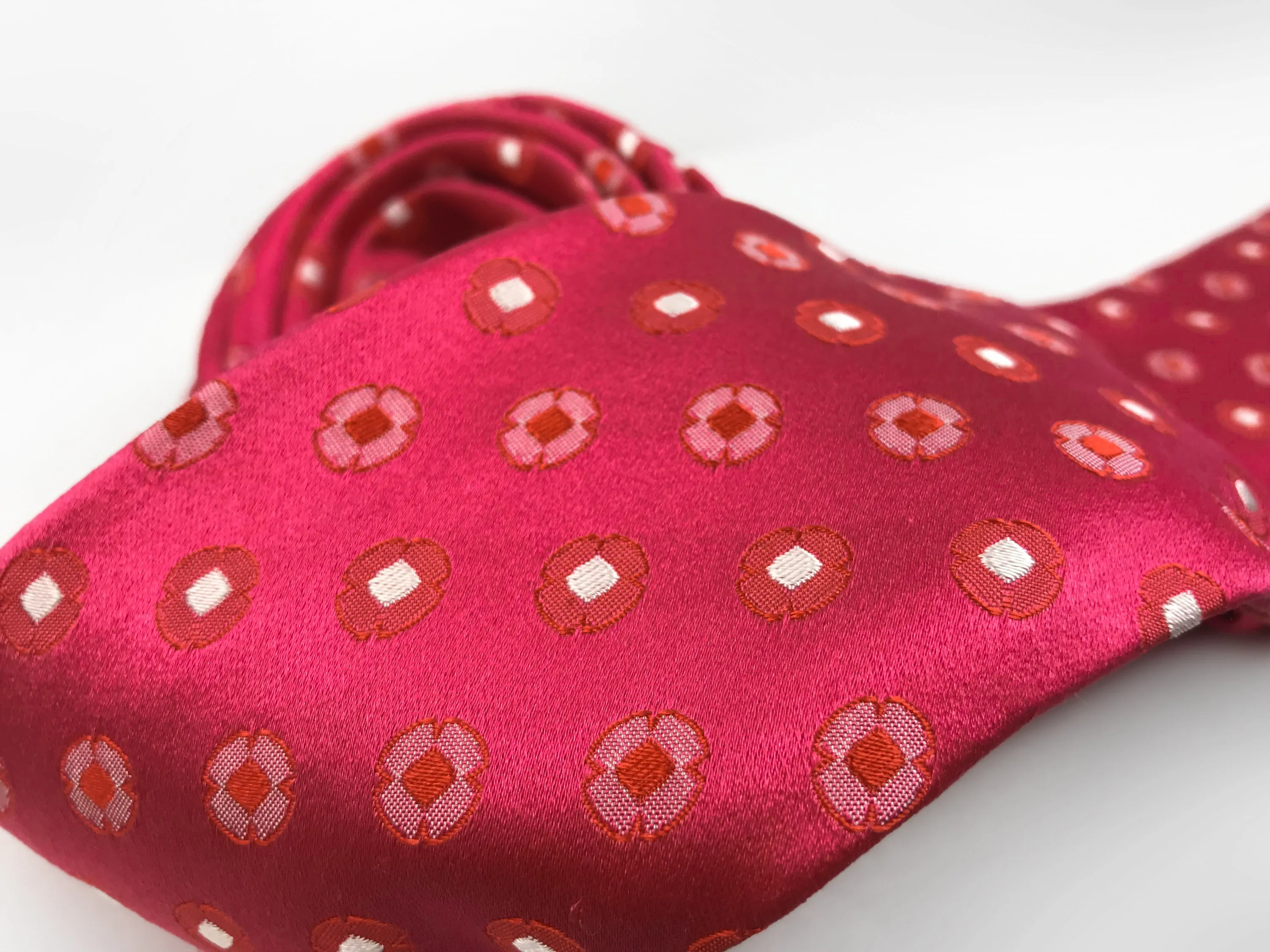 Kiton Napoli Pink Woven Silk Floral Embroidered Tie
