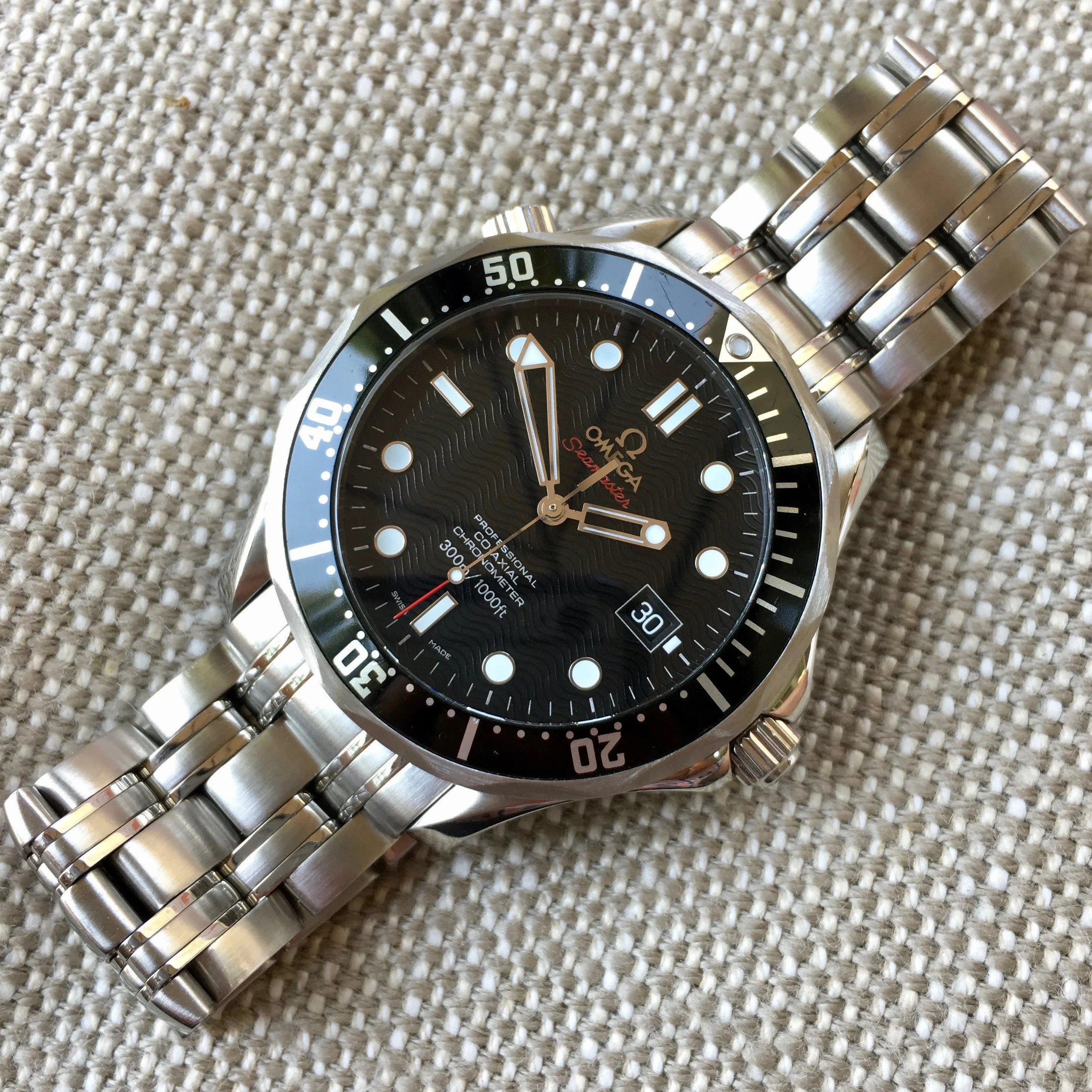 Omega Seamaster 212.30.41.20.01.002 Co-Axial 41mm Steel Black Wave Dial Wristwatch Box and Papers