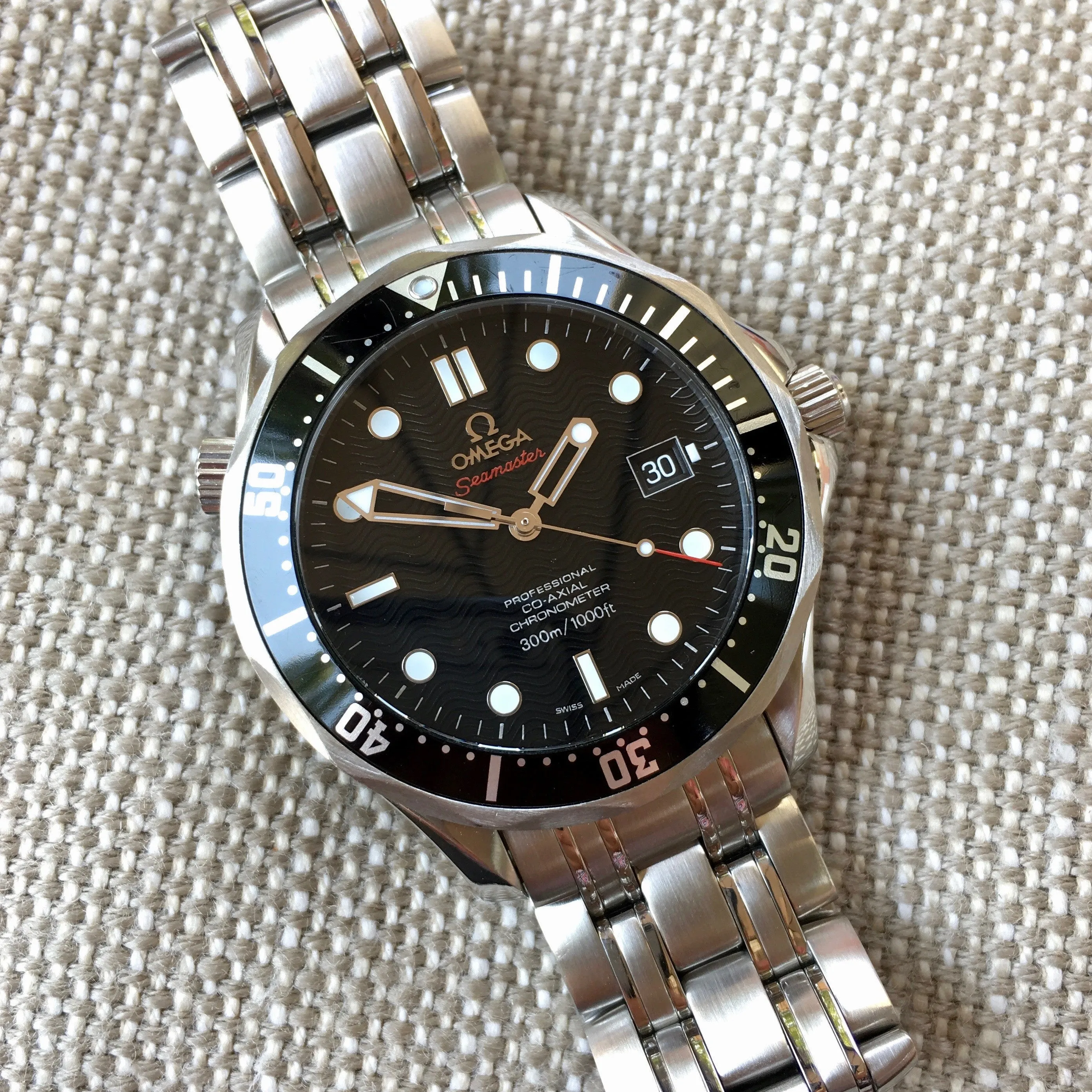 Omega Seamaster 212.30.41.20.01.002 Co-Axial 41mm Steel Black Wave Dial Wristwatch Box and Papers