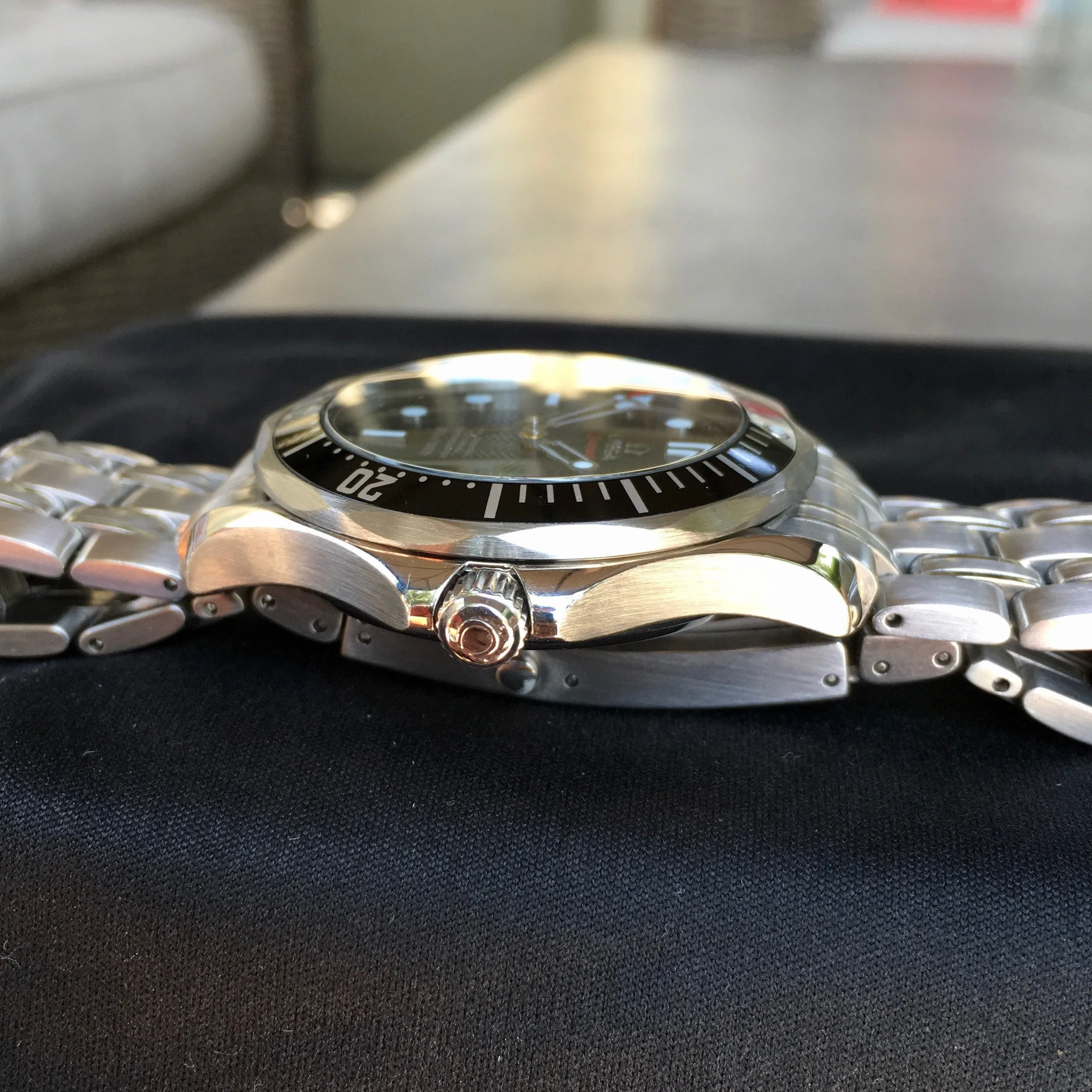 Omega Seamaster 212.30.41.20.01.002 Co-Axial 41mm Steel Black Wave Dial Wristwatch Box and Papers