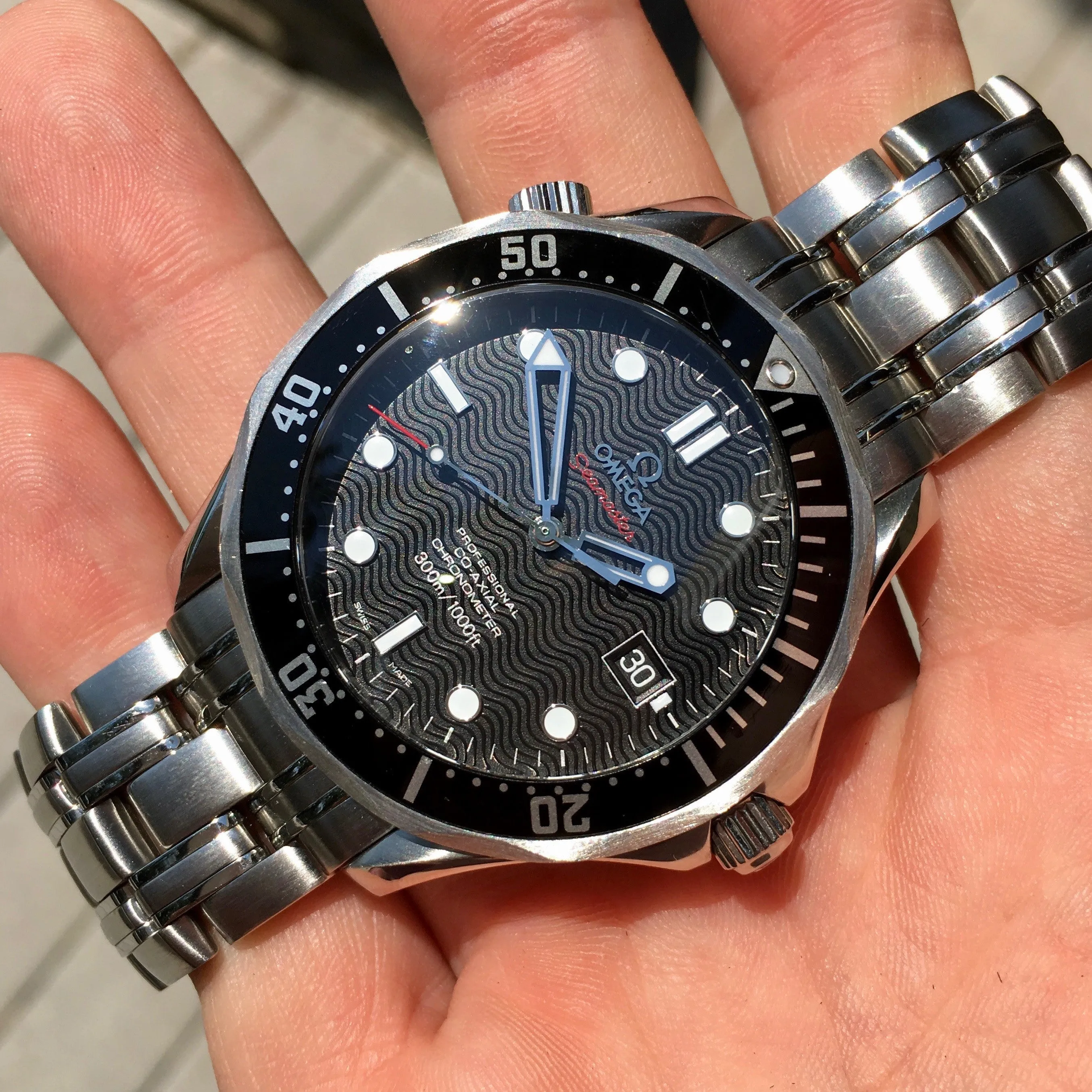 Omega Seamaster 212.30.41.20.01.002 Co-Axial 41mm Steel Black Wave Dial Wristwatch Box and Papers