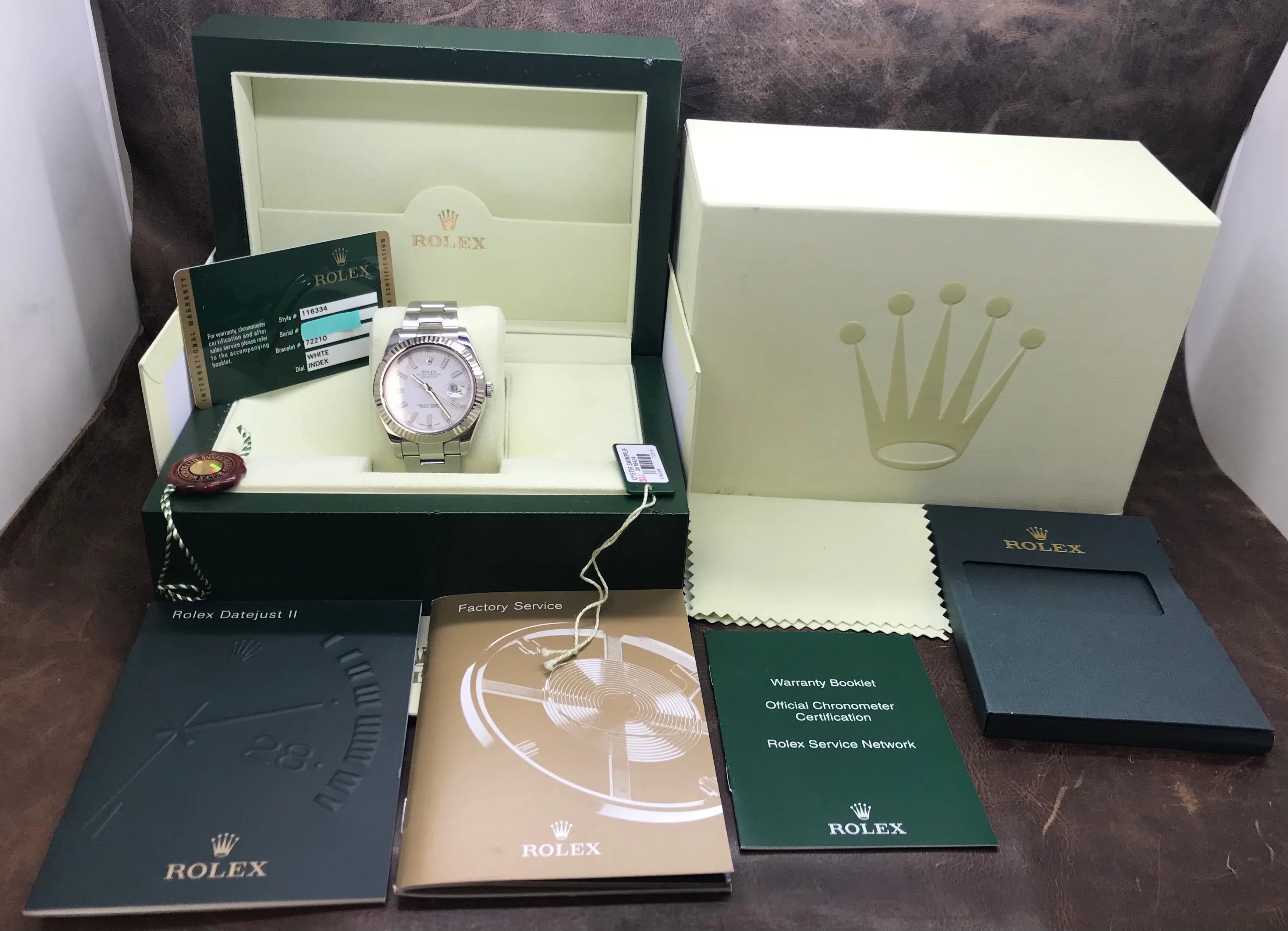 Rolex Datejust II 41mm 116334 White Dial Automatic Men's Watch