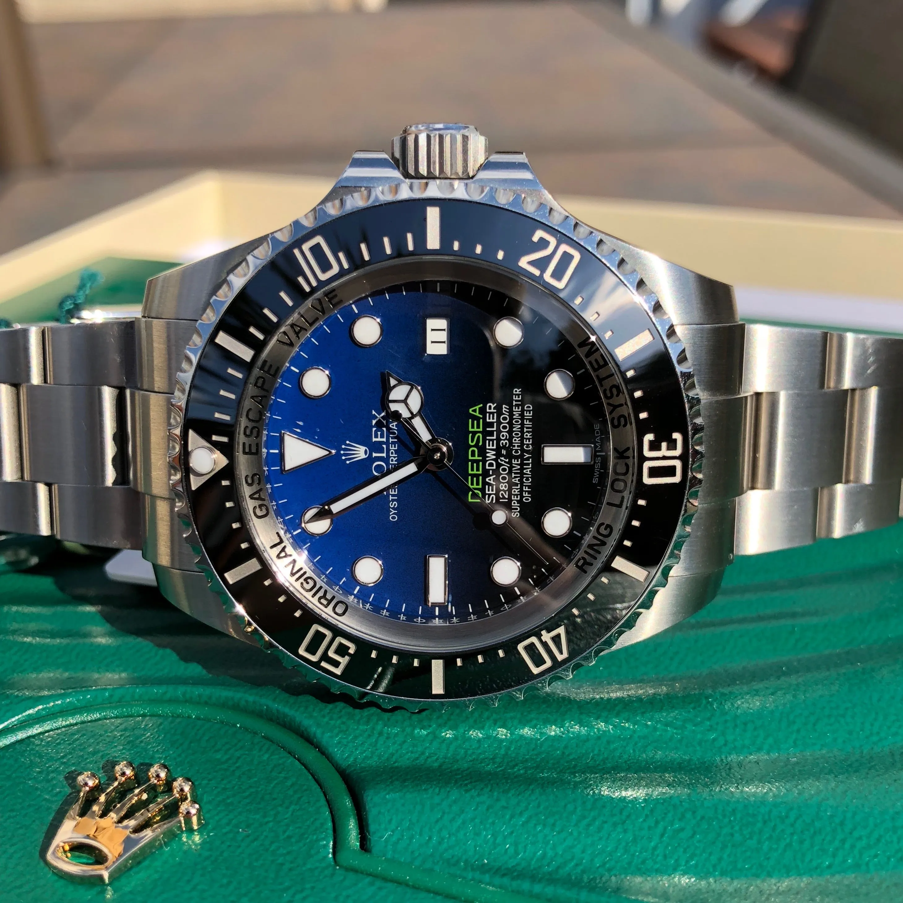 Rolex DeepSea Seadweller Deep Blue Ceramic 116660 James Cameron Wristwatch Box Papers
