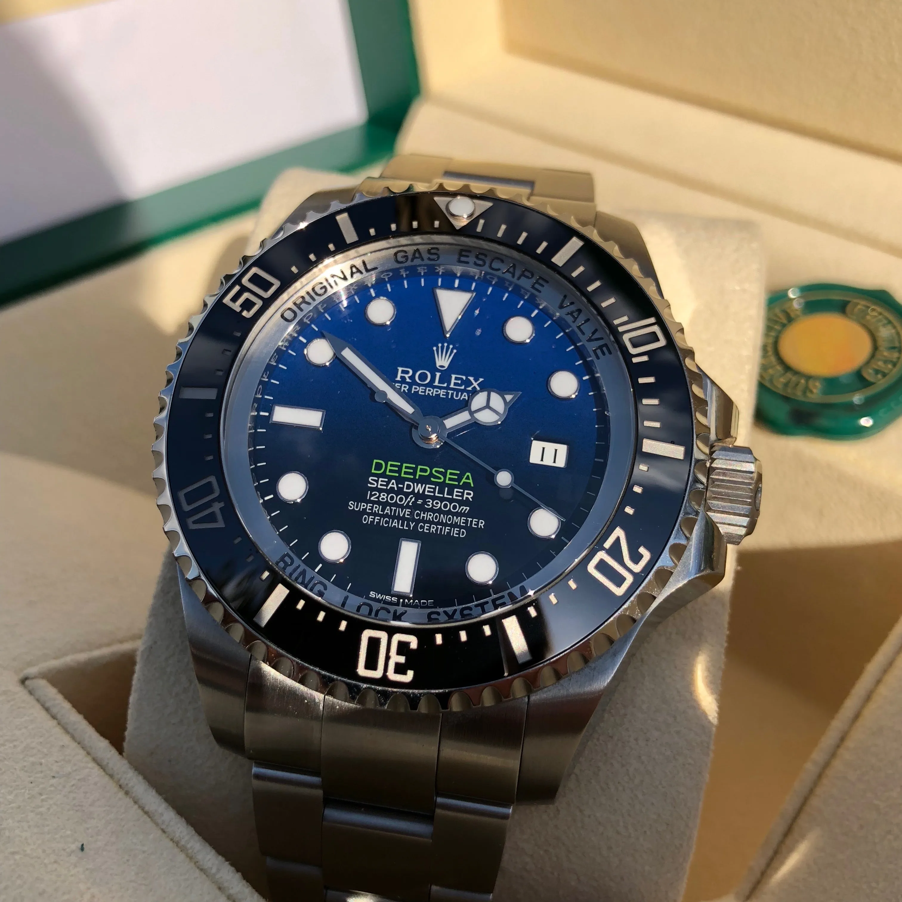 Rolex DeepSea Seadweller Deep Blue Ceramic 116660 James Cameron Wristwatch Box Papers