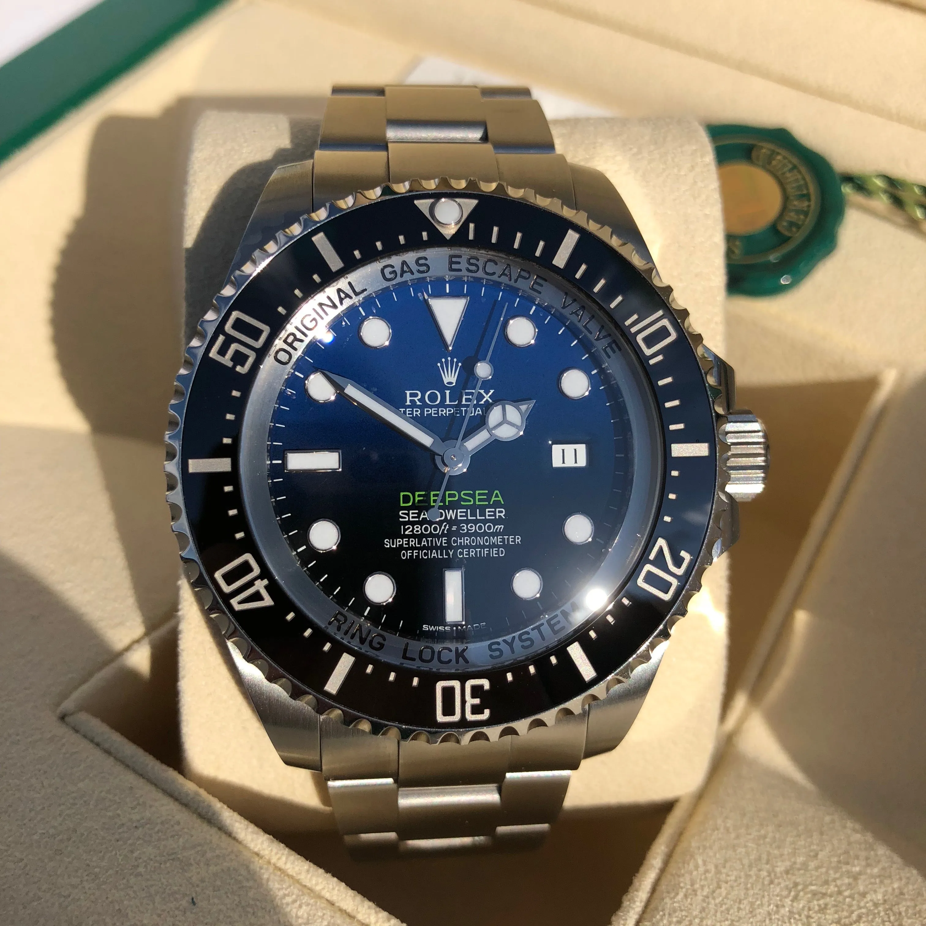Rolex DeepSea Seadweller Deep Blue Ceramic 116660 James Cameron Wristwatch Box Papers