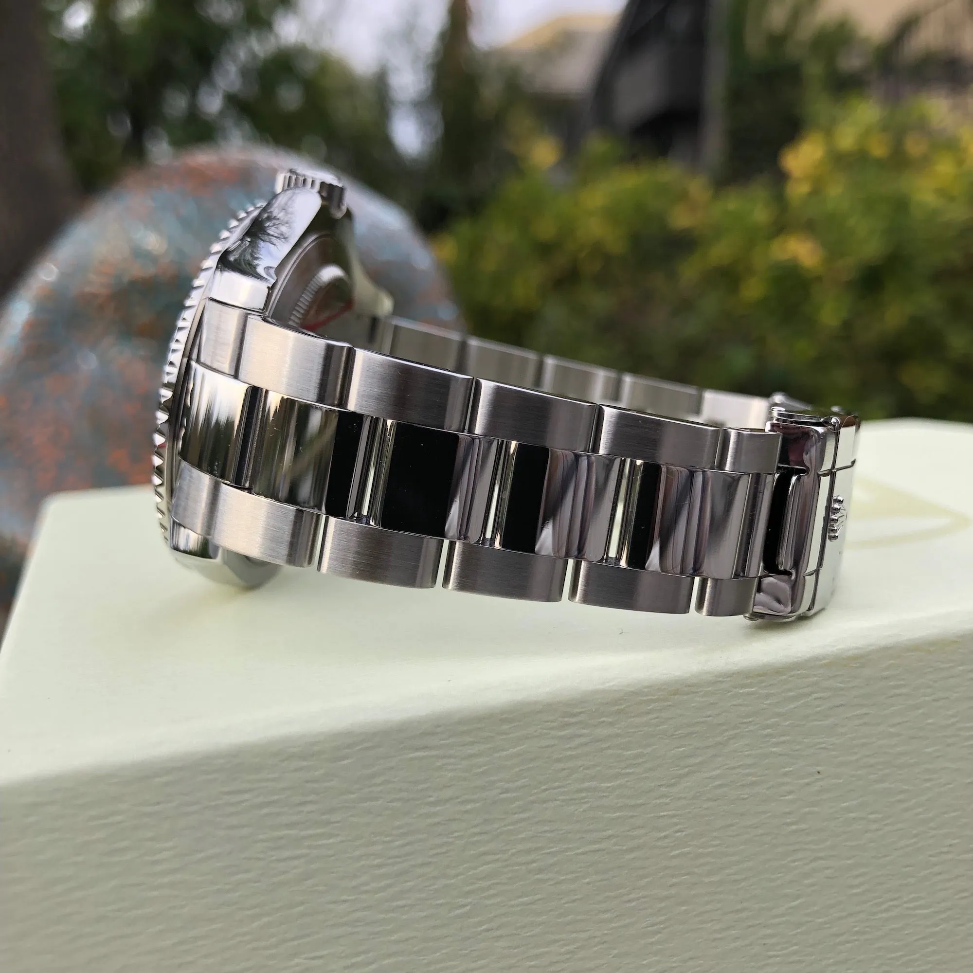 Rolex Yachtmaster 16622 Platinum 40mm Steel Oyster Z Serial Wristwatch Circa 2006