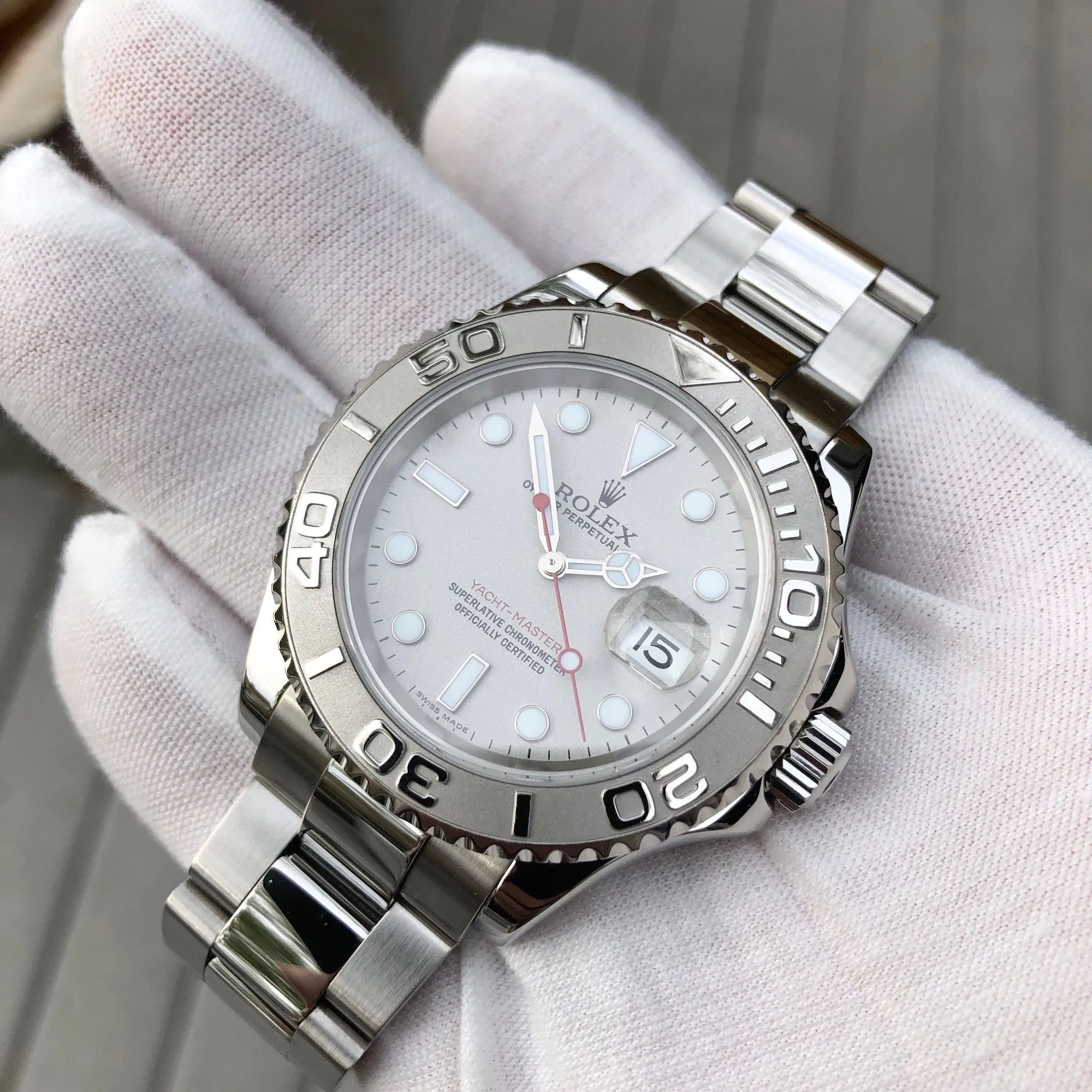 Rolex Yachtmaster 16622 Platinum 40mm Steel Oyster Z Serial Wristwatch Circa 2006