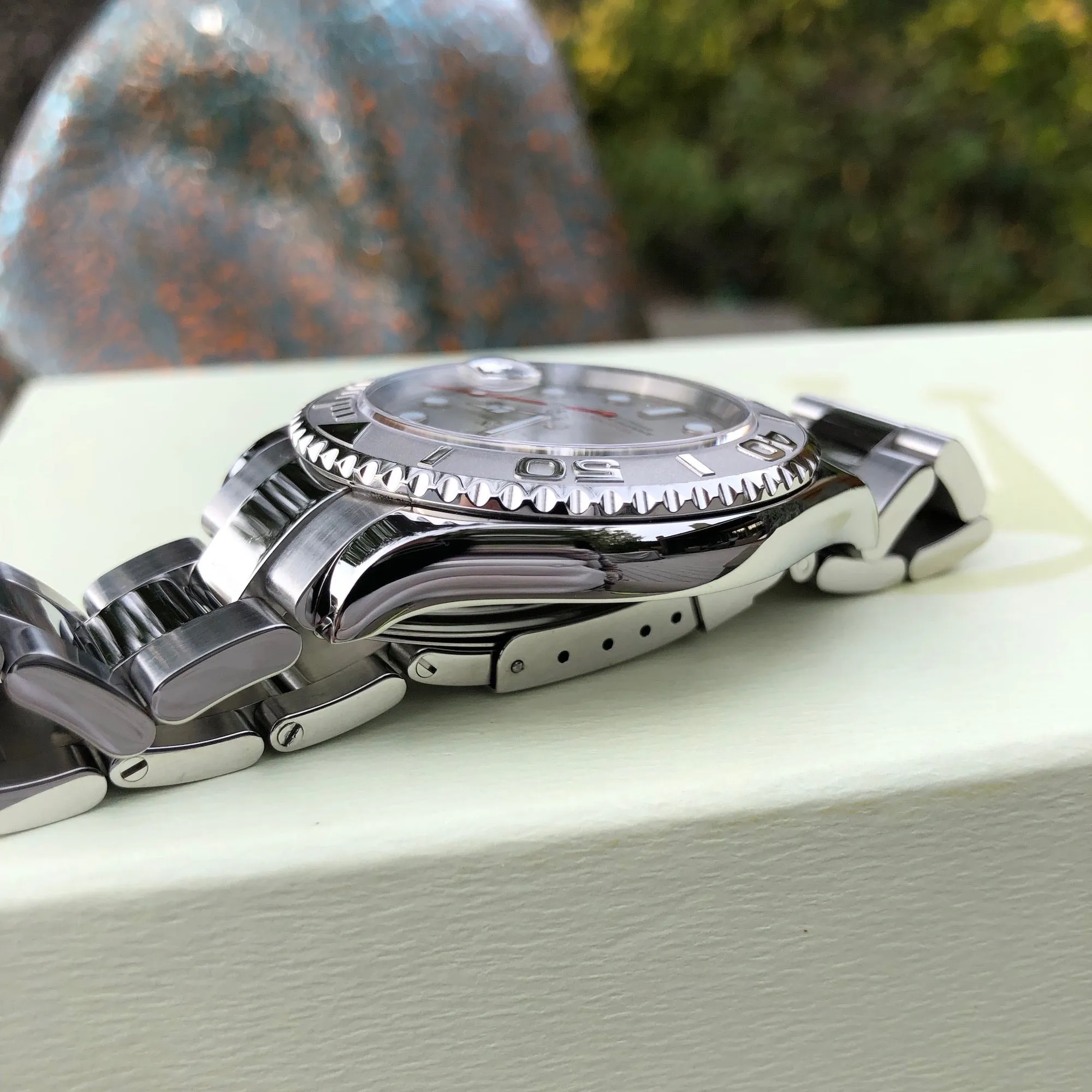 Rolex Yachtmaster 16622 Platinum 40mm Steel Oyster Z Serial Wristwatch Circa 2006