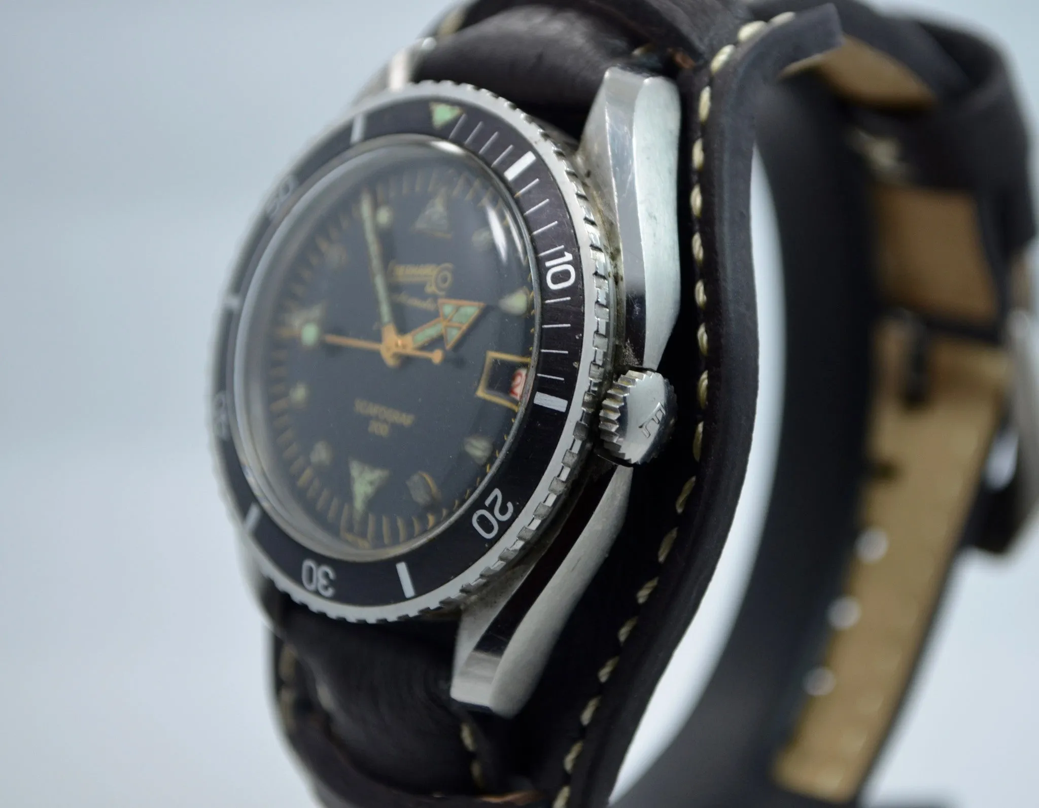 Vintage Eberhard & Co. Scafograf 200 Date Stainless Steel Divers Watch