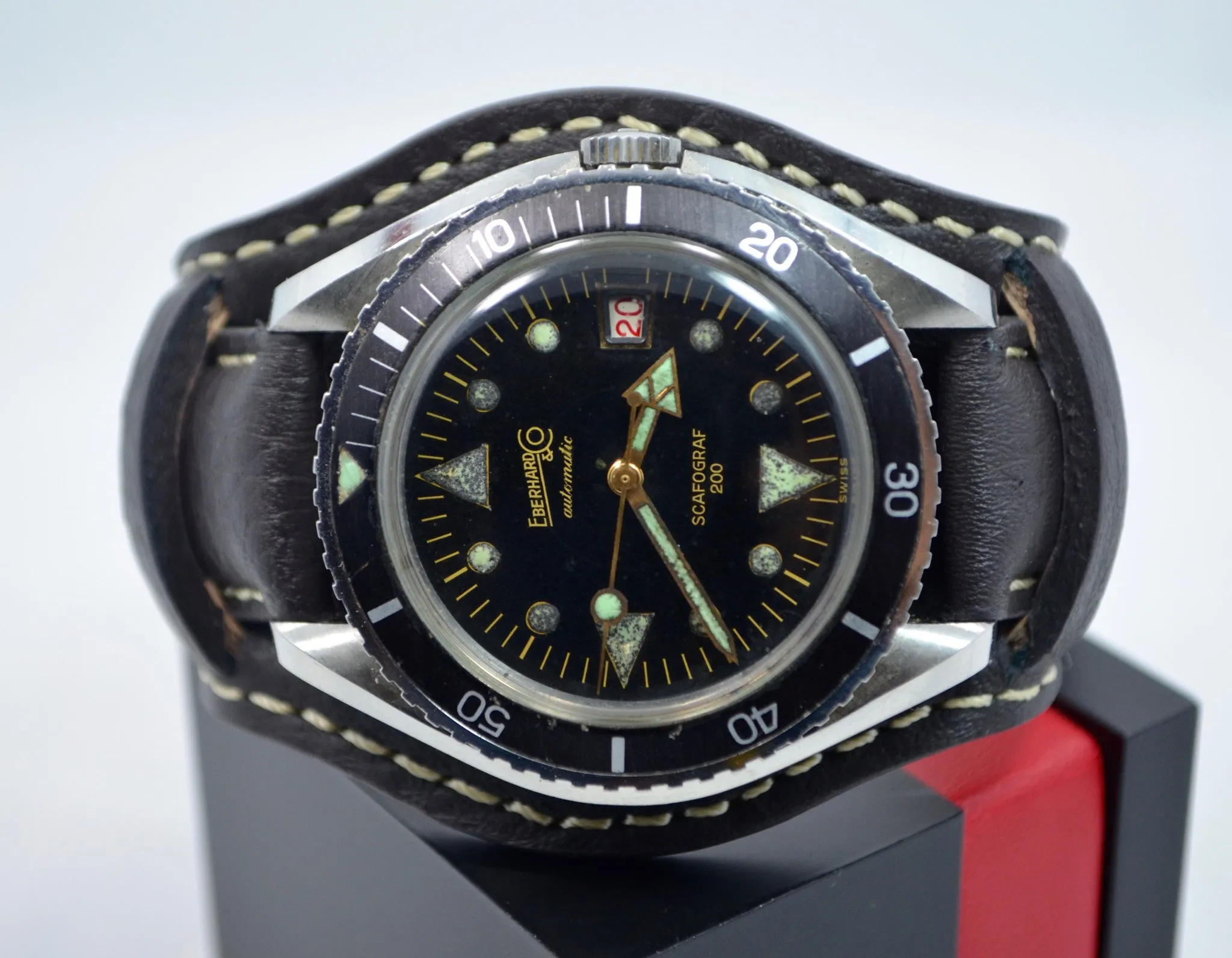 Vintage Eberhard & Co. Scafograf 200 Date Stainless Steel Divers Watch