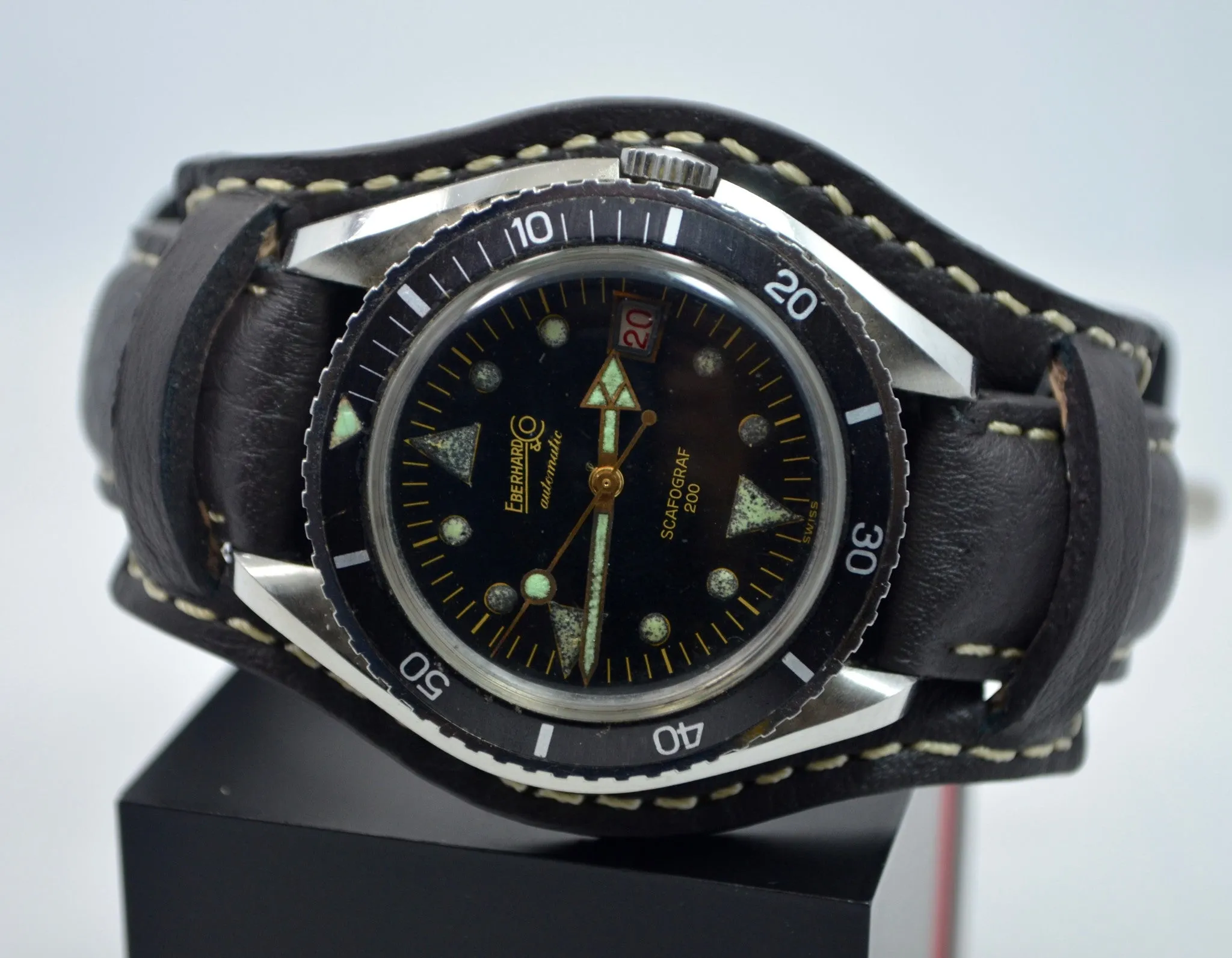 Vintage Eberhard & Co. Scafograf 200 Date Stainless Steel Divers Watch
