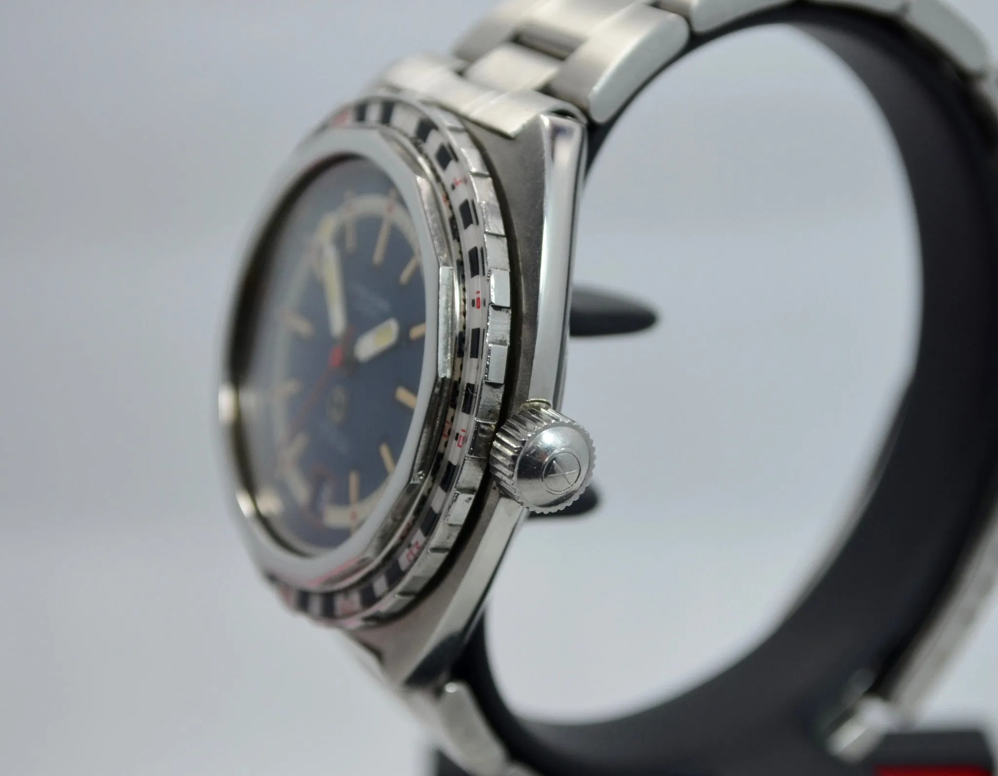 Vintage Favre Leuba Deep Blue 59863 Roulette Stainless Steel Divers Wristwatch